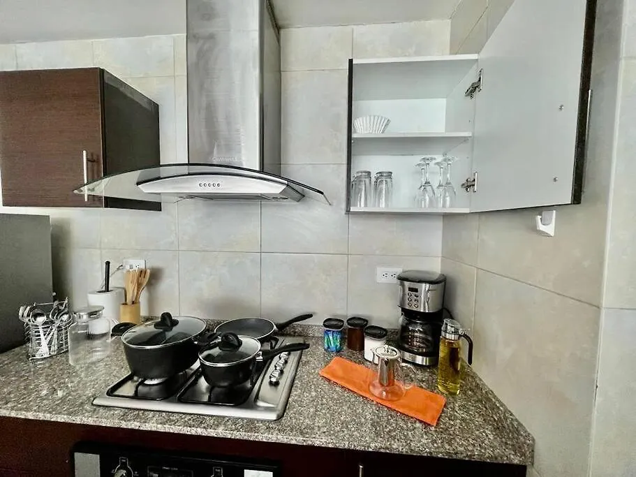 Apartmán Edificio Norland Zona Privilegiada De La Carolina Quito 0*,  Ekvádor